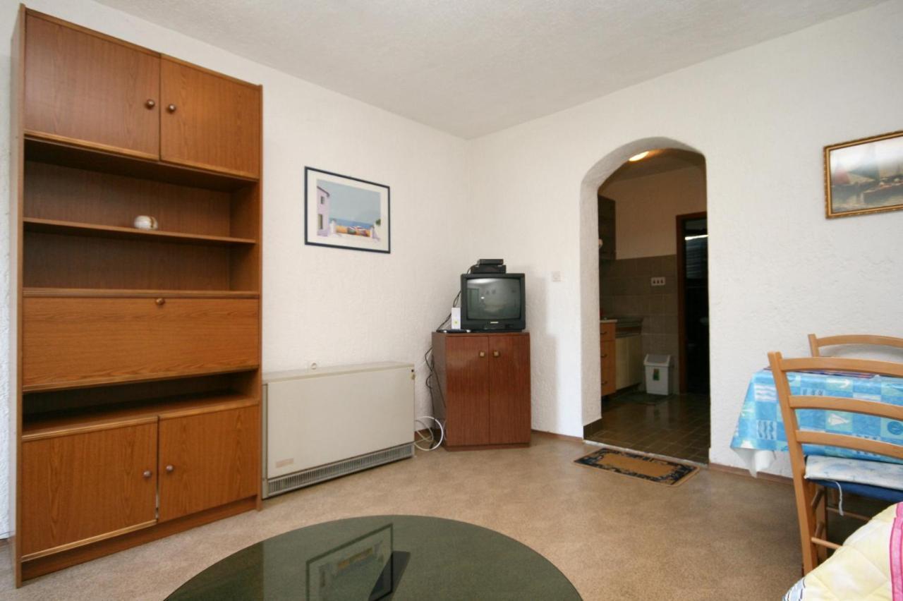 Apartment Jadranovo 5533A מראה חיצוני תמונה