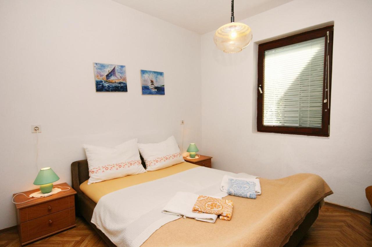 Apartment Jadranovo 5533A מראה חיצוני תמונה